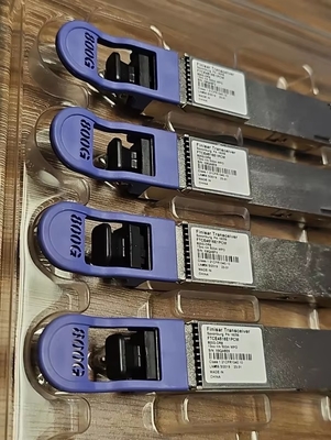 Finisar QSFP-DD-800G-DR8 500M SMF MPO16 Paralel Optik Modüller 100g Ağ Anahtarı 16 Çekirdek Kapasite 40G Veri Hızı 1310nm