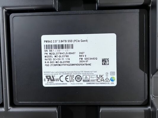 Asıl Samsung 3.84TB U.2 SSD MZQL23T8HCLS-00A07 PCIe 4.0 NVMe TLC Kurumsal SSD sunucu bulut depolama için