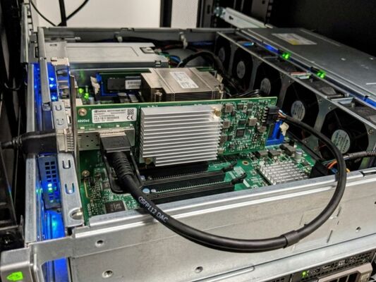 Büyük ölçekli veri analizi ve makine öğrenimi görevlerini desteklemek için Nvidia MCX75310AAS-NEAT aracılığıyla yenilikçi AI yeteneklerini keşfetmek