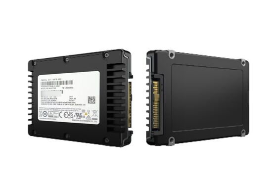 Samsung PM9A3 7,68 TB PCIe 4.0 NVMe Kurumsal SSD, 6900 MB/sn U.2 Form Faktörü ile